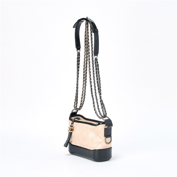 CHANEL ガブリエル スモール 2017年 ショルダーバッグ ベージュ ブラック ゴールド ヴィンテージカーフの画像1