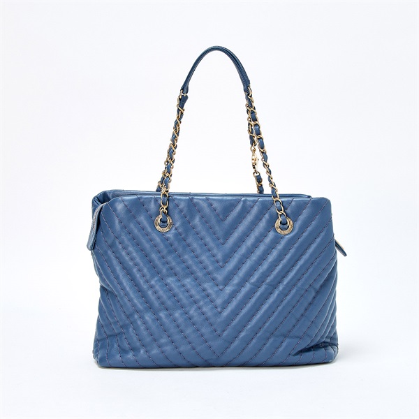 CHANEL Vステッチ 2012年 トートバッグ ブルー シャンパンゴールド レザーの画像2