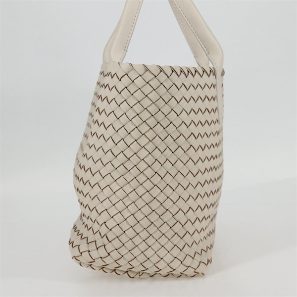BOTTEGA VENETA イントレチャート カバPM トートバッグ ブラック レザーの画像4