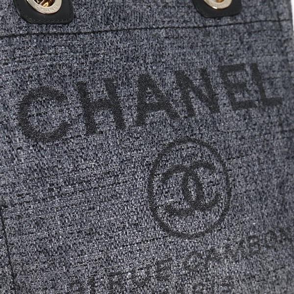 CHANEL ドーヴィル PM 2021年 トートバッグ ホワイト シルバー ラフィアの画像7
