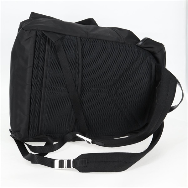 PRADA RE-NYLON トライアングル バックパック ブラック シルバー テスートの画像5