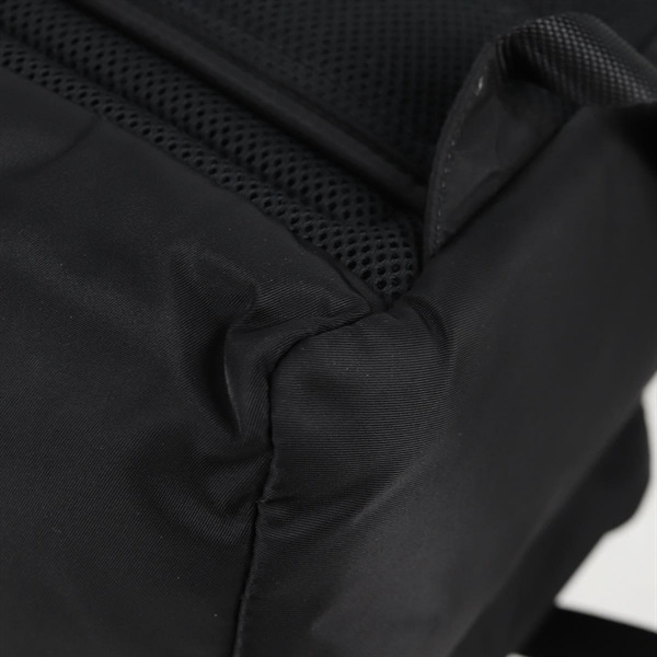PRADA RE-NYLON トライアングル バックパック ブラック シルバー テスートの画像7