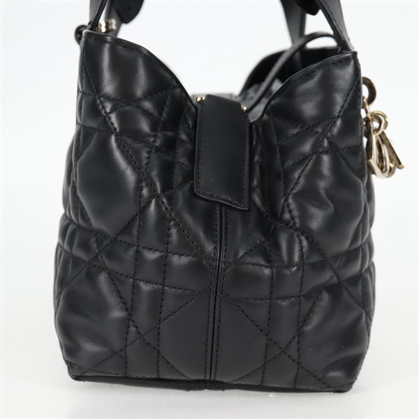 Christian Dior カナージュ トゥージュール ハンドバッグ ブラック ゴールド ラムスキンの画像3