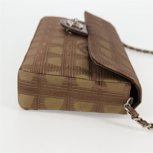 CHANEL シングルフラップシングルチェーン ニュートラベルライン ショルダーバッグ カーキ シルバー ナイロンの画像3
