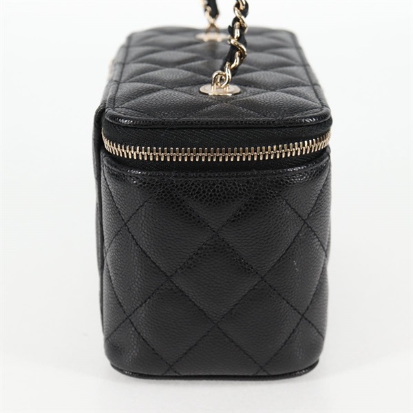 CHANEL マトラッセ ショルダーバッグ ブラック ゴールド キャビアスキンの画像4