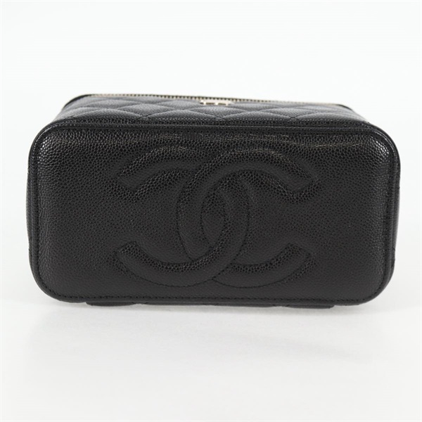 CHANEL マトラッセ ショルダーバッグ ブラック ゴールド キャビアスキンの画像6
