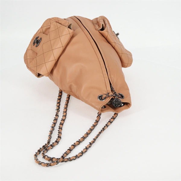 CHANEL ココマーク ダブルポケット 2012年 バックパック ベージュ マットシルバー ラムスキンの画像4