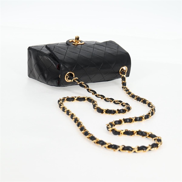 CHANEL ミニ マトラッセ シングルフラップシングルチェーン 18 ショルダーバッグ ブラック ゴールド ラムスキンの画像5