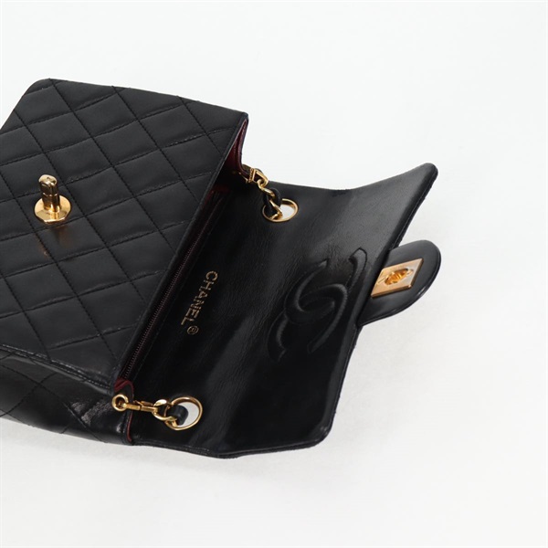 CHANEL ミニ マトラッセ シングルフラップシングルチェーン 18 ショルダーバッグ ブラック ゴールド ラムスキンの画像9