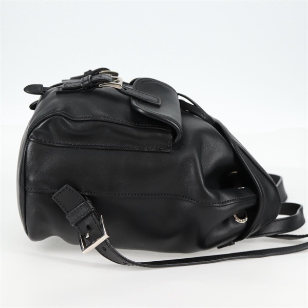 PRADA トライアングル バックパック ブラック シルバー ナッパレザーの画像3