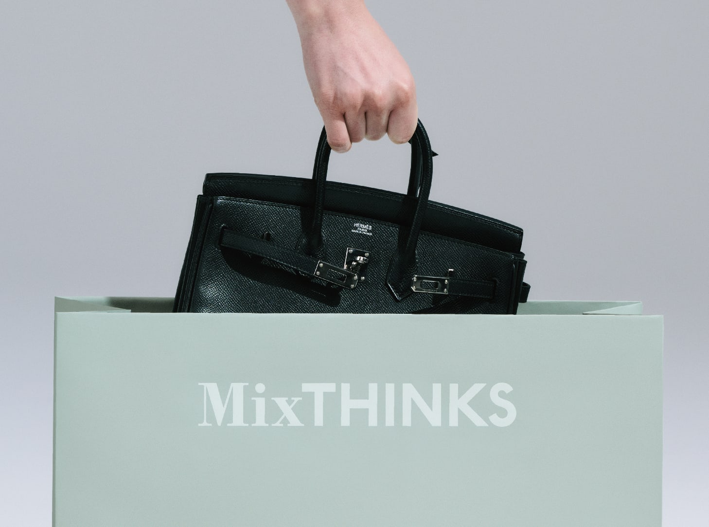 MixTHINKSについて紹介するイメージ画像。